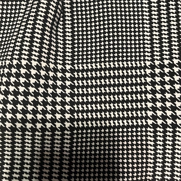 Short - Picture 3 of 3